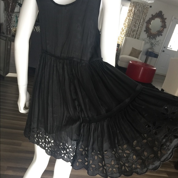 Hazel Dress - Picture 5 of 6